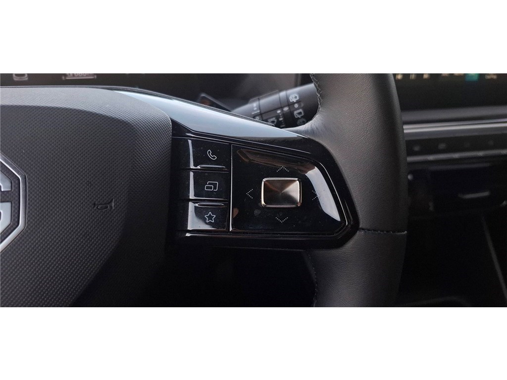 MG MG3 1.5 L HYBRID+ 195 CH Luxury