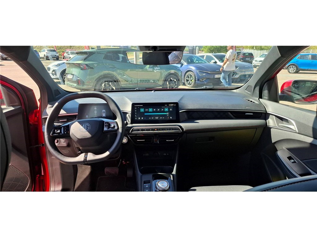 MG MG3 1.5 L HYBRID+ 195 CH Luxury