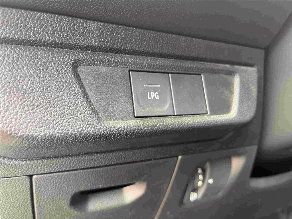 DACIA SANDERO ECO-G 100 Stepway Essentiel