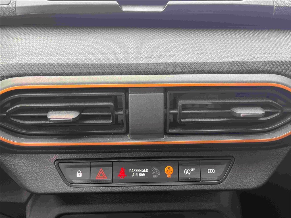 DACIA SANDERO ECO-G 100 Stepway Essentiel