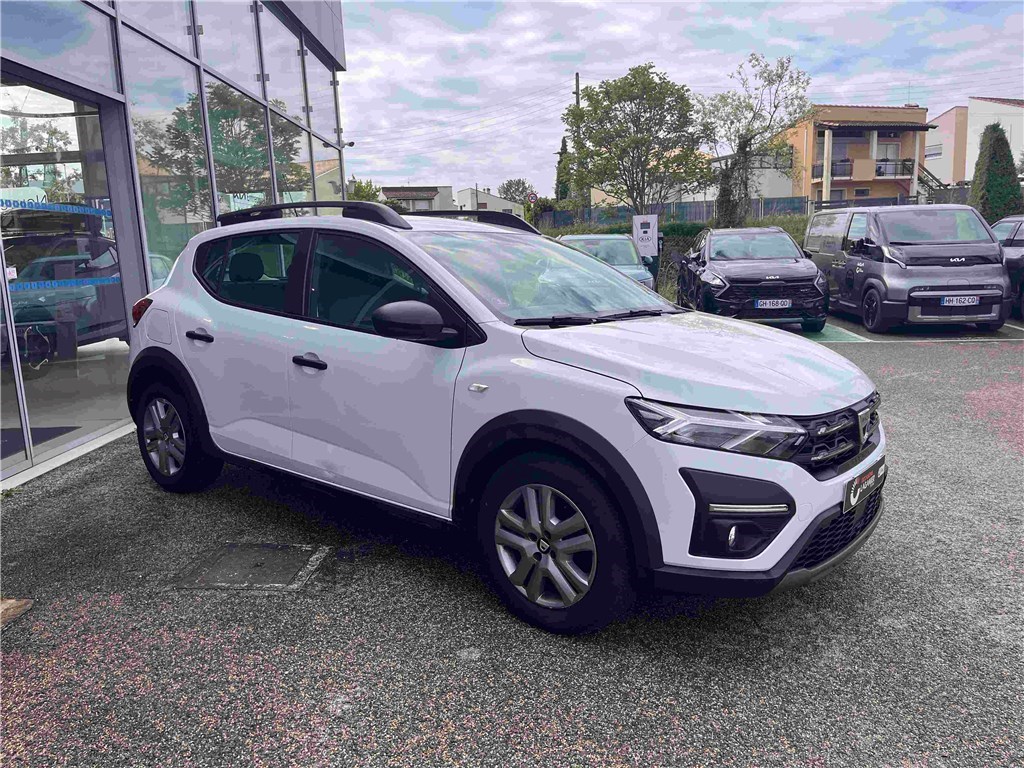 DACIA SANDERO ECO-G 100 Stepway Essentiel