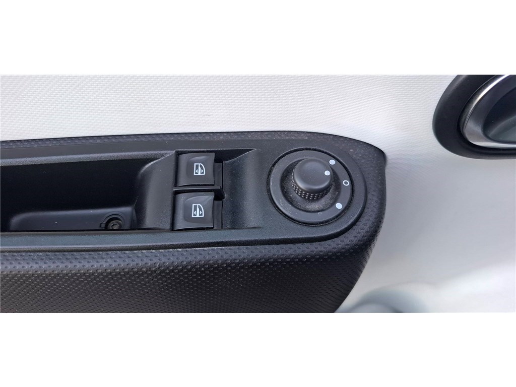 RENAULT TWINGO III 0.9 TCE 90 ENERGY Intens