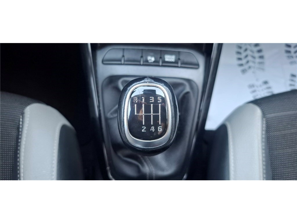 KIA STONIC 1.0 T-GDI 100 CH MHEV IBVM6 Launch Edition