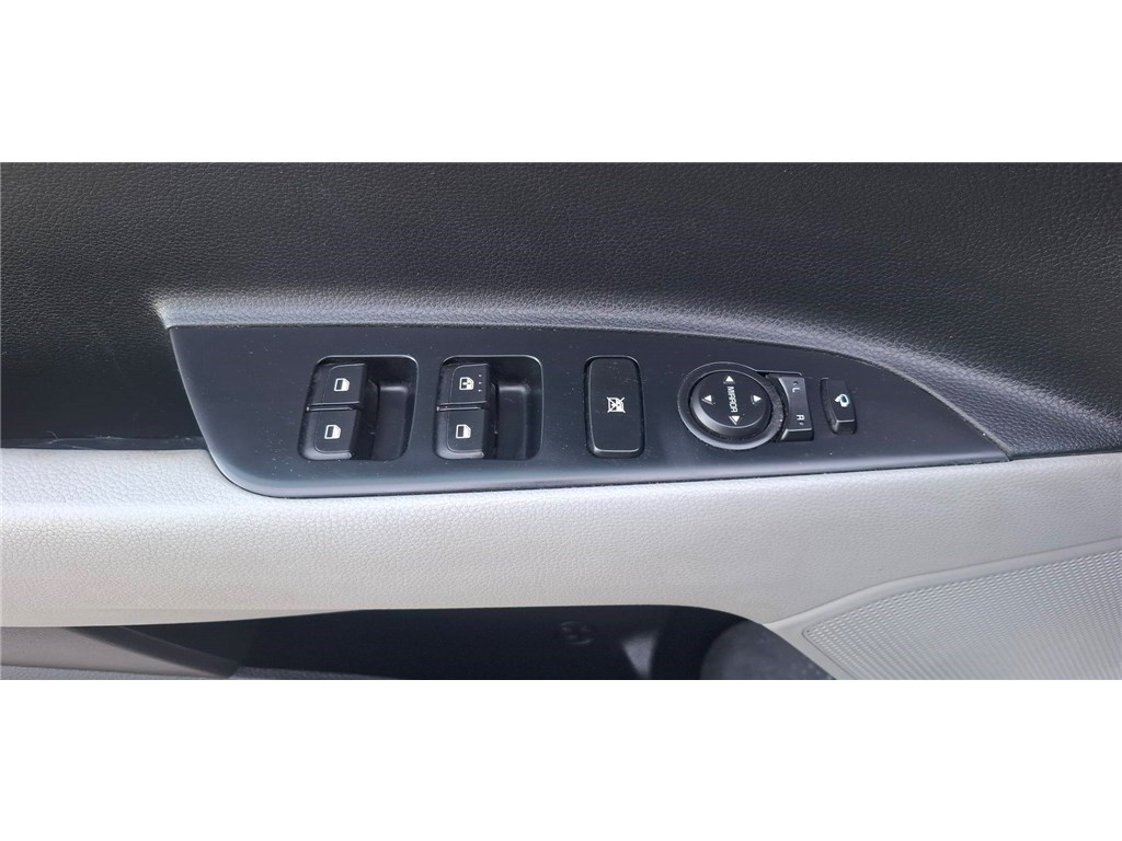 KIA STONIC 1.0 T-GDI 100 CH MHEV IBVM6 Launch Edition