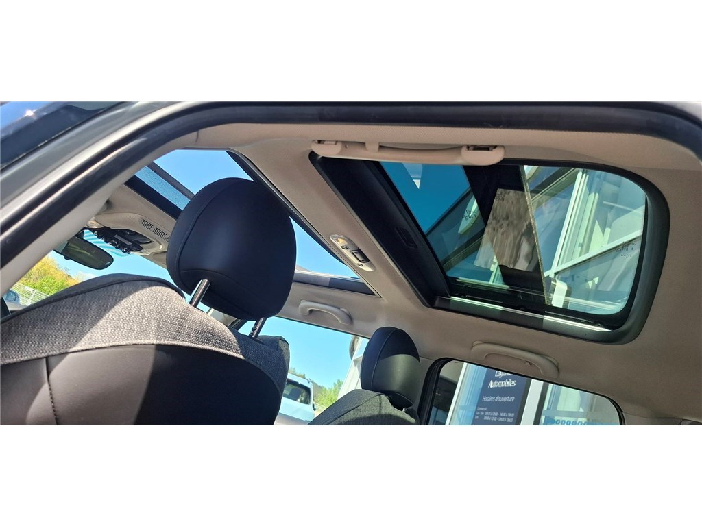 MINI HATCH 5 PORTES F55 Hatch 5 Portes One 102 ch BVA7 Edition Greenwich