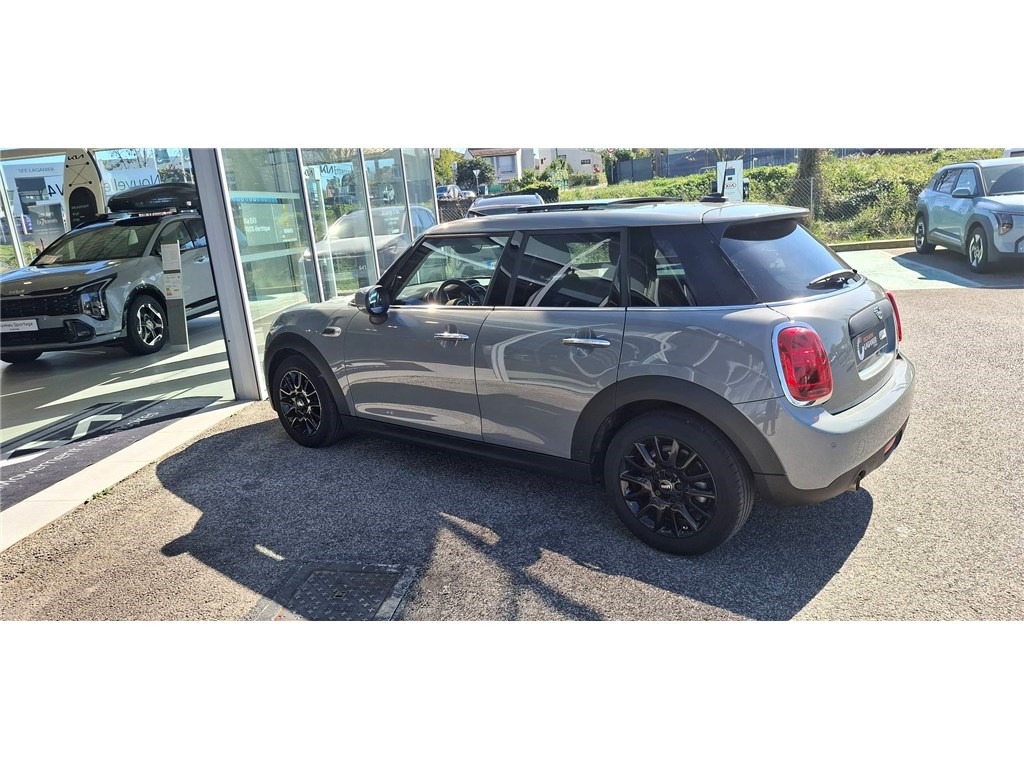 MINI HATCH 5 PORTES F55 Hatch 5 Portes One 102 ch BVA7 Edition Greenwich