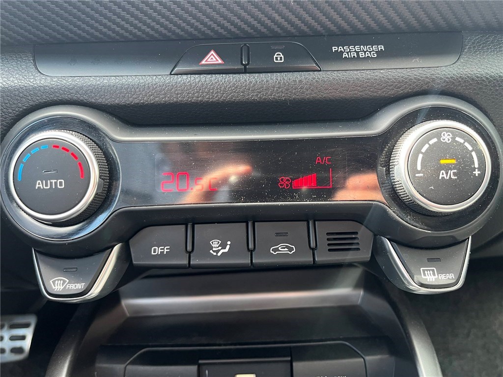 KIA STONIC 1.0 T-GDI 120 CH MHEV DCT7 GT Line Premium
