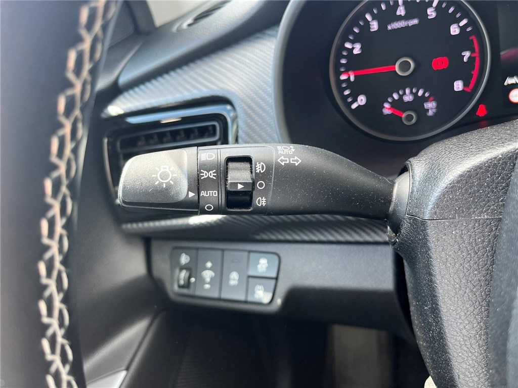 KIA STONIC 1.0 T-GDI 120 CH MHEV DCT7 GT Line Premium