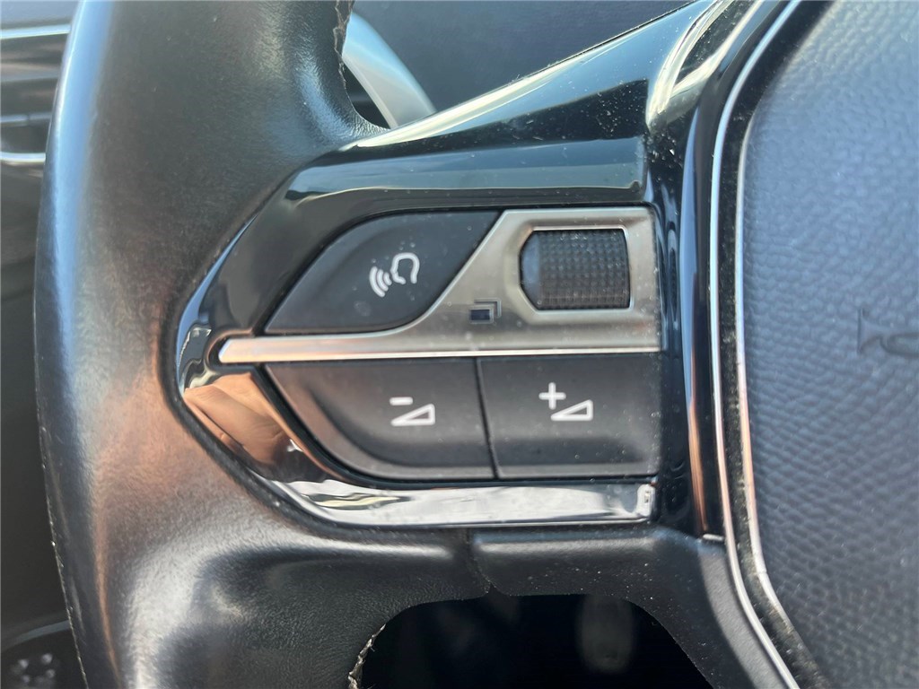 PEUGEOT 3008 BLUEHDI 130CH S&S BVM6 Allure