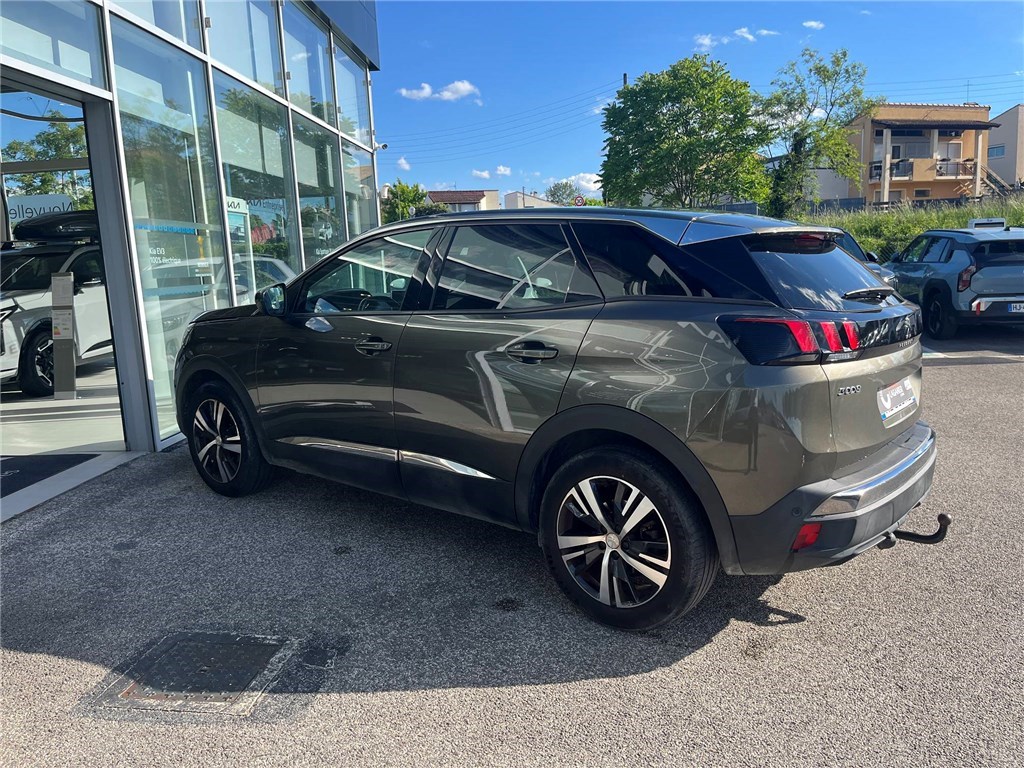 PEUGEOT 3008 BLUEHDI 130CH S&S BVM6 Allure