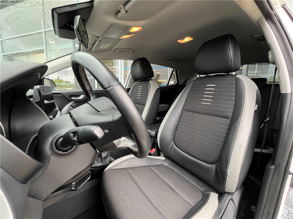 KIA STONIC 1.0 T-GDI 100 CH MHEV IBVM6 Launch Edition
