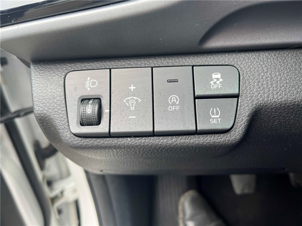 KIA STONIC 1.0 T-GDI 100 CH MHEV IBVM6 Launch Edition