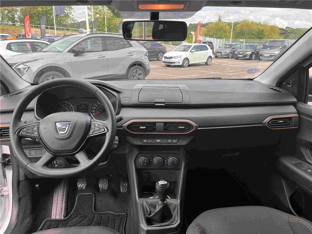DACIA SANDERO ECO-G 100 Stepway Essentiel