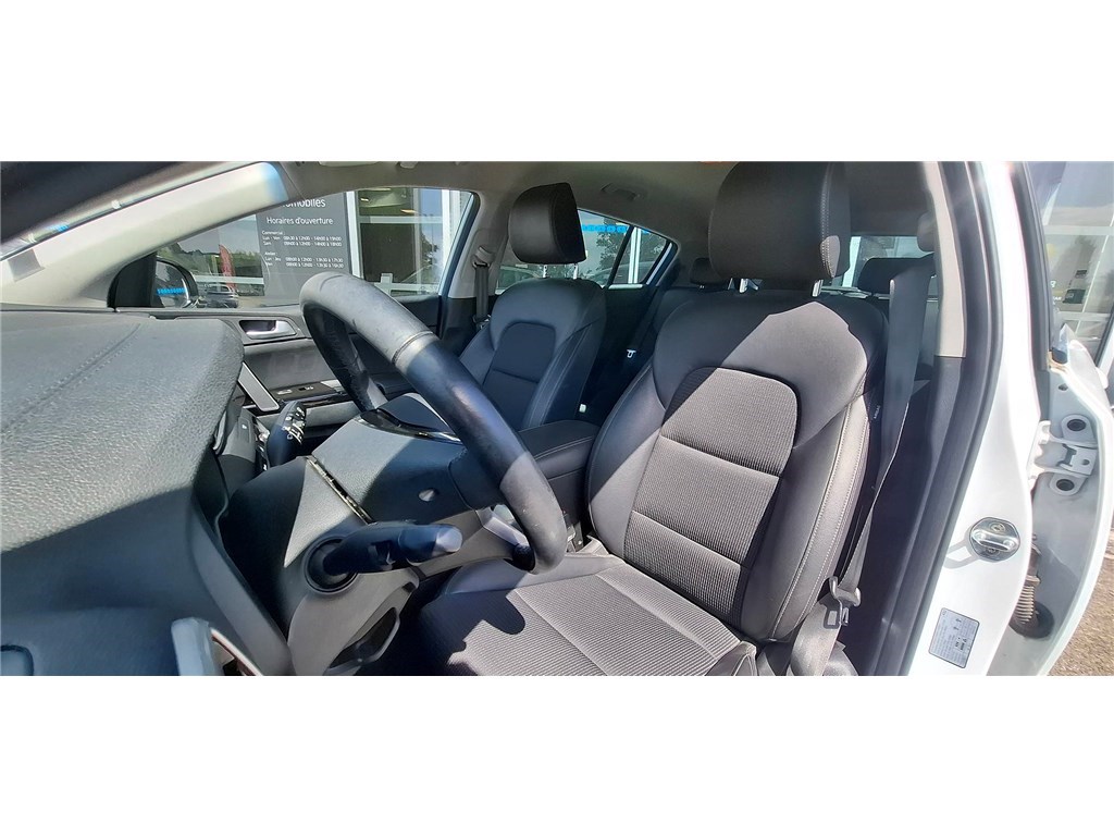 KIA SPORTAGE 1.6 CRDI 136CH MHEV ISG DCT7 4X2 Black Edition