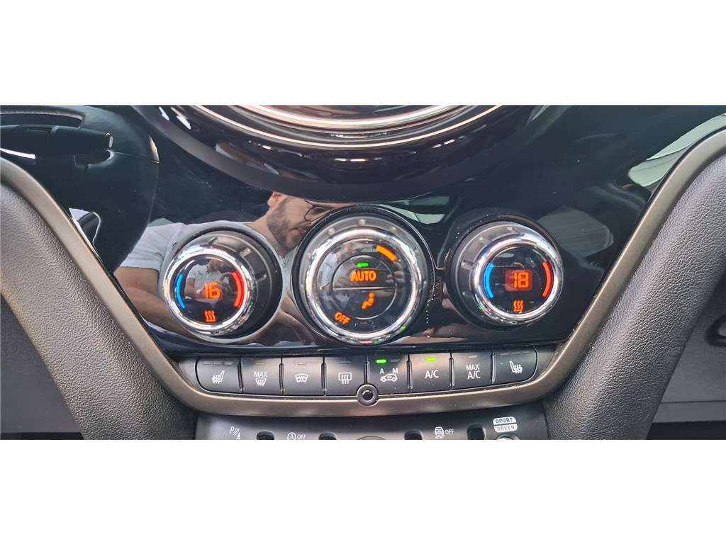 MINI COUNTRYMAN F60 LCI Countryman John Cooper Works 306 ch BVA8 John Cooper Works