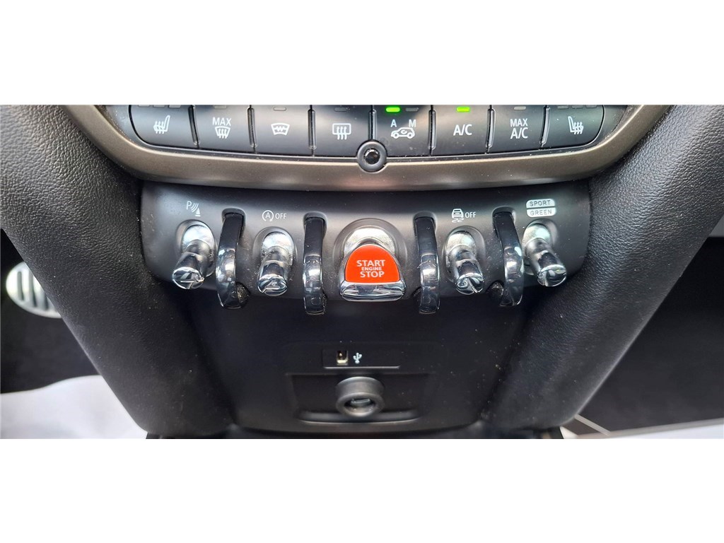 MINI COUNTRYMAN F60 LCI Countryman John Cooper Works 306 ch BVA8 John Cooper Works