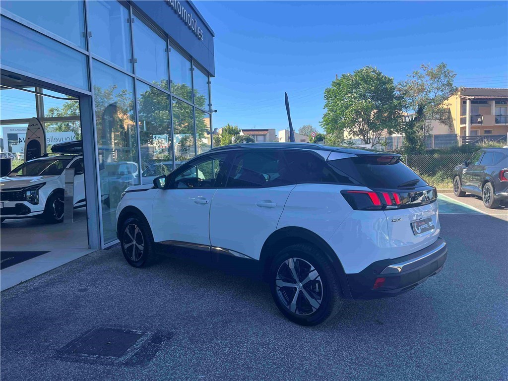 PEUGEOT 3008 BUSINESS BLUEHDI 130CH S&S EAT8 Active Business