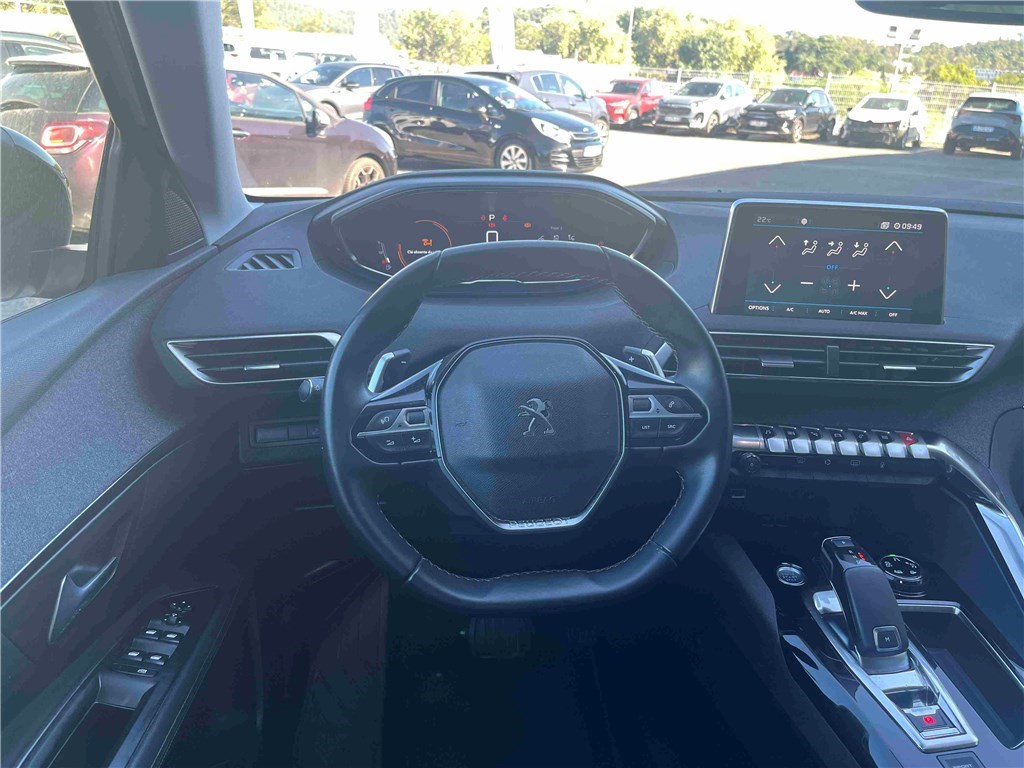 PEUGEOT 3008 BUSINESS BLUEHDI 130CH S&S EAT8 Active Business