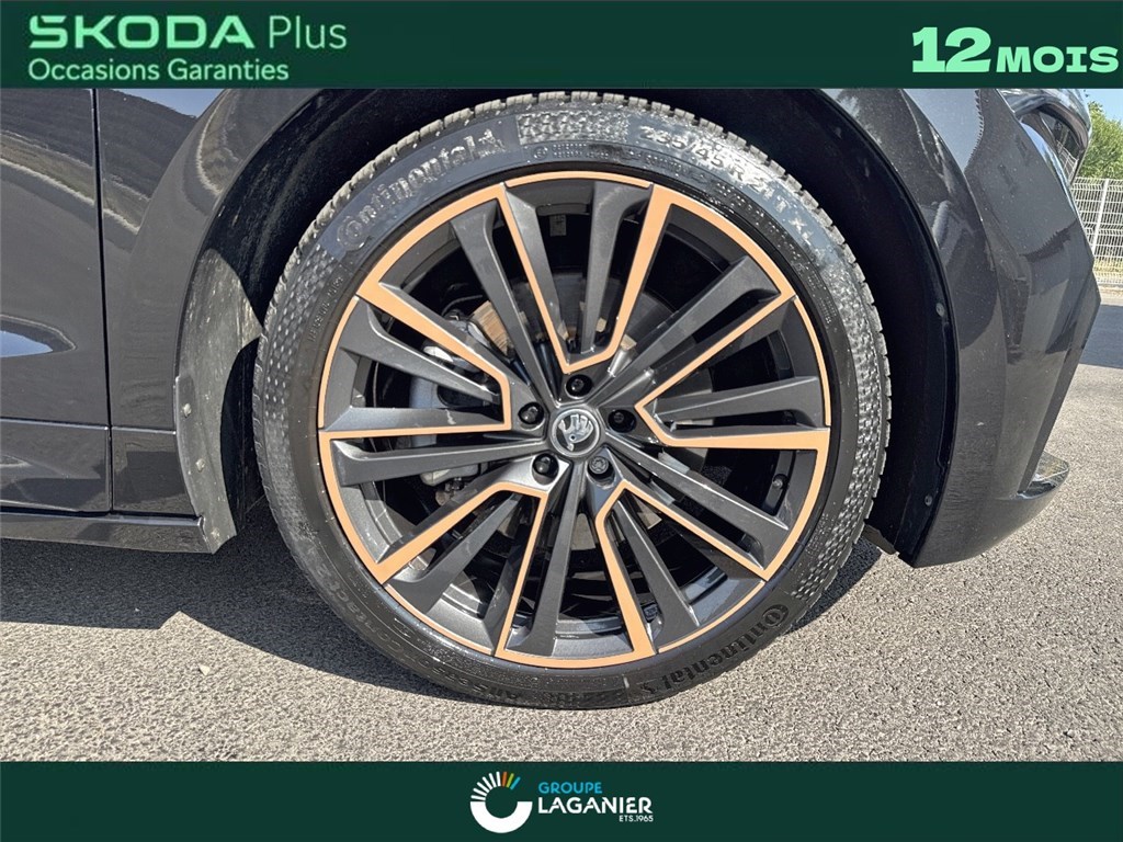 SKODA ENYAQ IV 80 Founders Edition