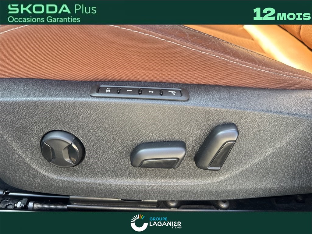 SKODA ENYAQ IV 80 Founders Edition