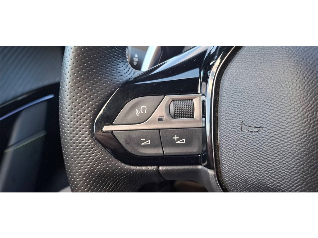 PEUGEOT 208 HYBRID 145 E-DCS6 GT