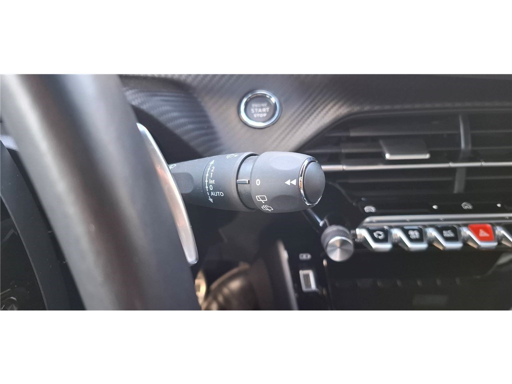 PEUGEOT 208 HYBRID 145 E-DCS6 GT