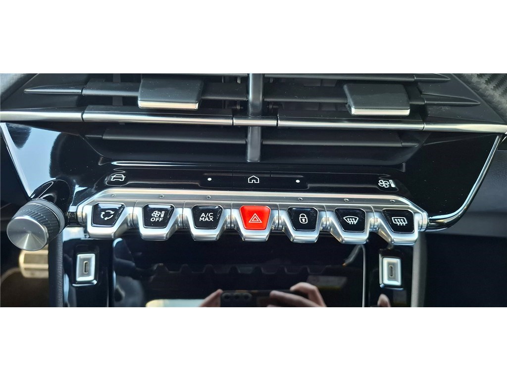 PEUGEOT 208 HYBRID 145 E-DCS6 GT
