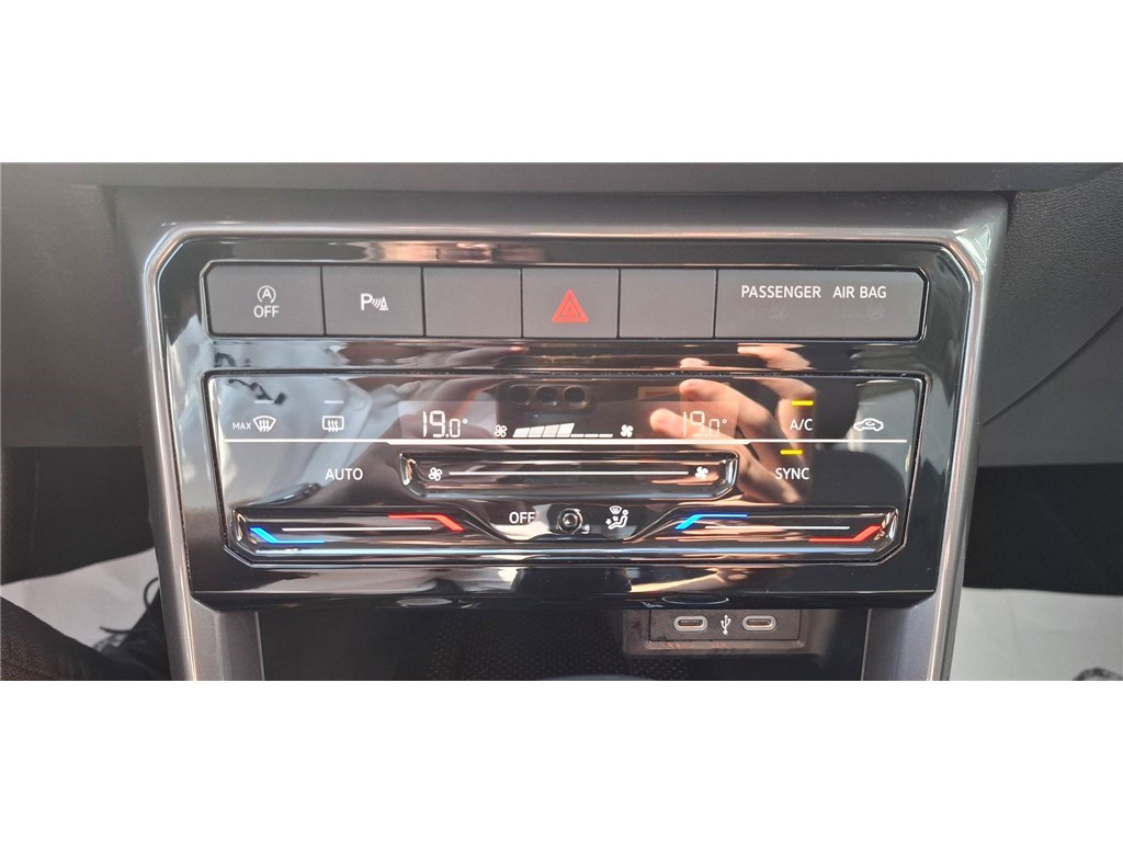 VOLKSWAGEN T-CROSS 1.0 TSI 110 START/STOP DSG7 R-Line Tech
