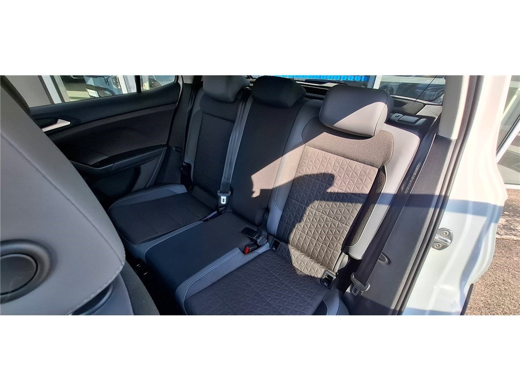 VOLKSWAGEN T-CROSS 1.0 TSI 110 START/STOP DSG7 R-Line Tech