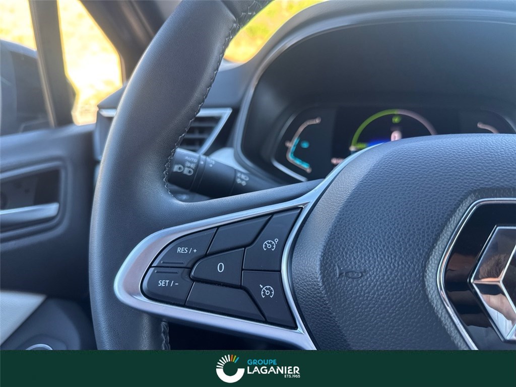 RENAULT CLIO E-TECH FULL HYBRID 145 Techno