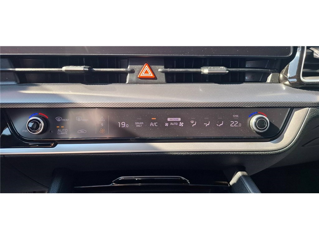 KIA SPORTAGE 1.6 T-GDI 230CH ISG HYBRIDE BVA6 4X2 Design