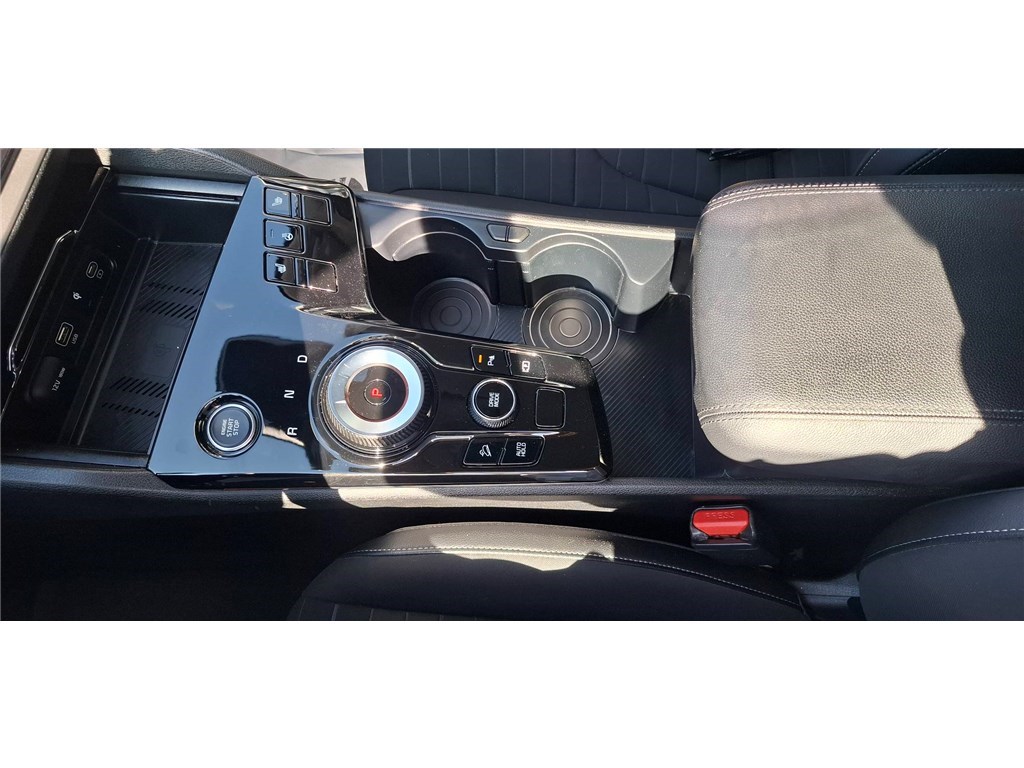 KIA SPORTAGE 1.6 T-GDI 230CH ISG HYBRIDE BVA6 4X2 Design