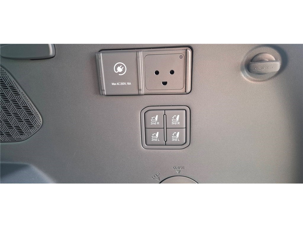 KIA EV9 204 CH Earth