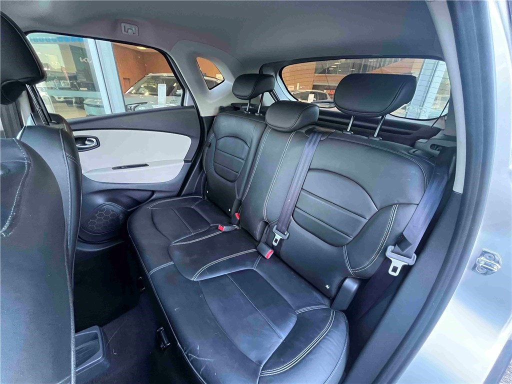RENAULT CAPTUR TCE 150 FAP EDC Initiale Paris