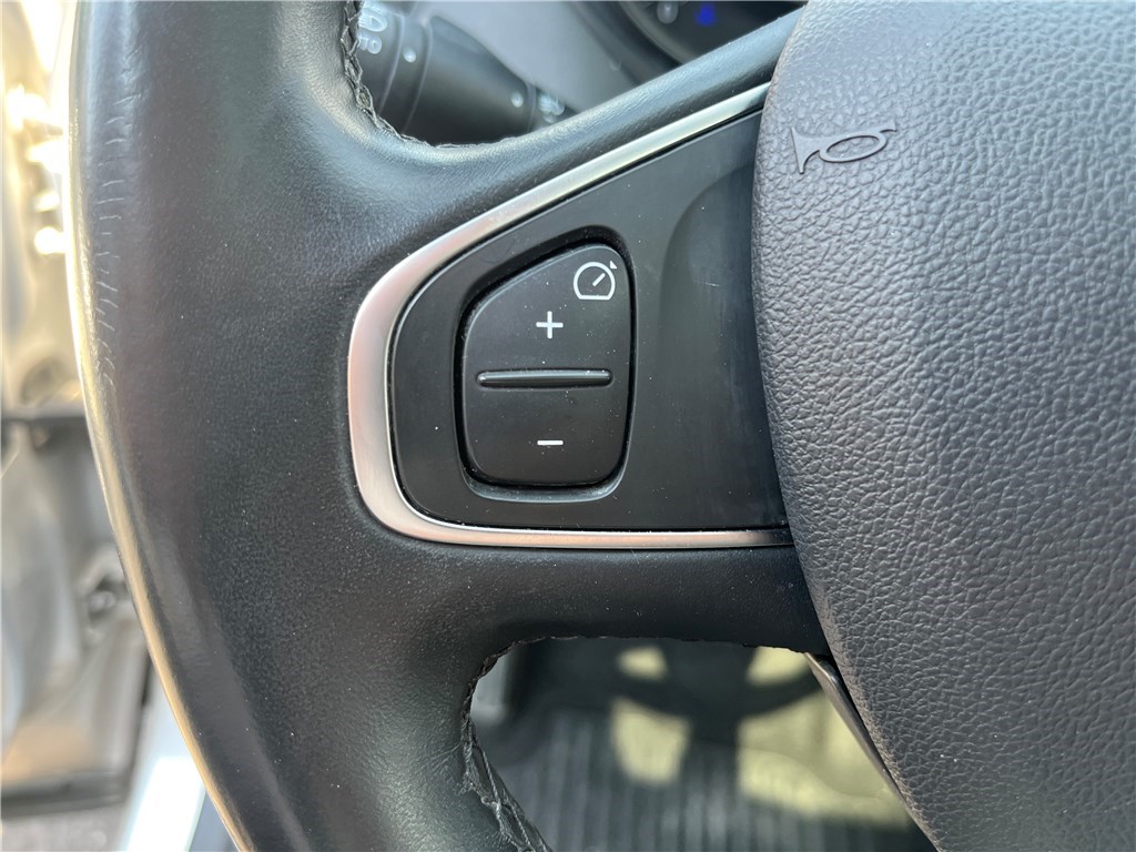 RENAULT CAPTUR TCE 150 FAP EDC Initiale Paris