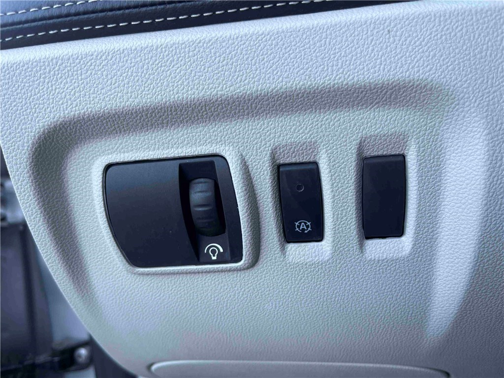 RENAULT CAPTUR TCE 150 FAP EDC Initiale Paris