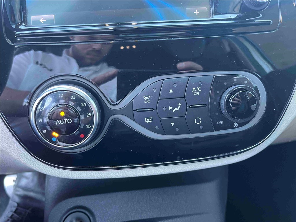 RENAULT CAPTUR TCE 150 FAP EDC Initiale Paris