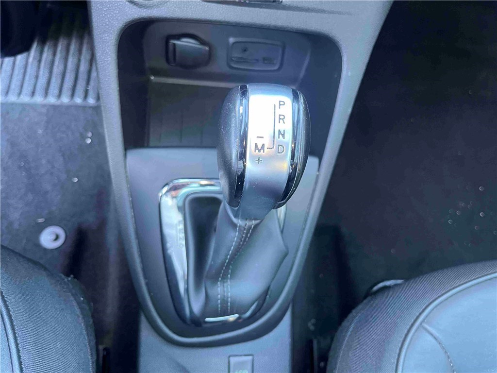 RENAULT CAPTUR TCE 150 FAP EDC Initiale Paris
