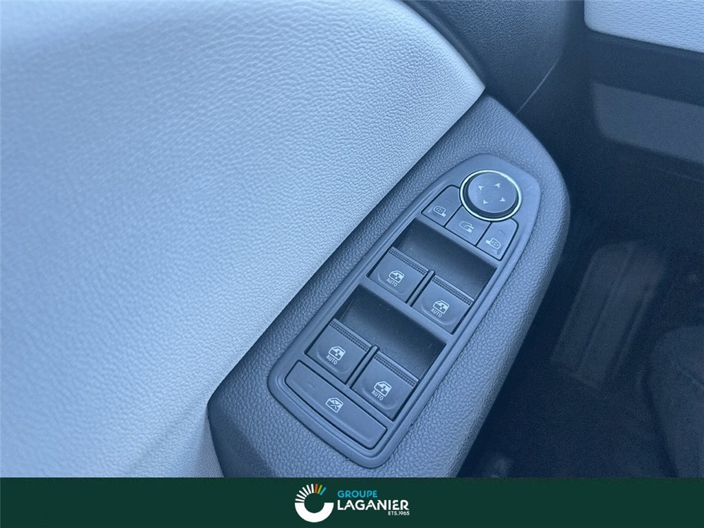 RENAULT CLIO E-TECH FULL HYBRID 145 Techno