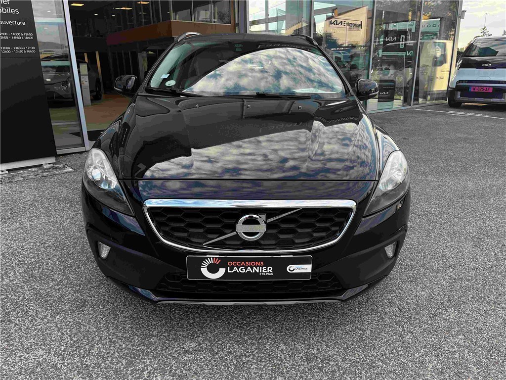 VOLVO V40 CROSS COUNTRY D3 150 Kinetic Geartronic A