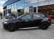 VOLVO V40 CROSS COUNTRY D3 150 Kinetic Geartronic A
