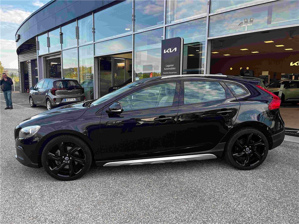 VOLVO V40 CROSS COUNTRY D3 150 Kinetic Geartronic A