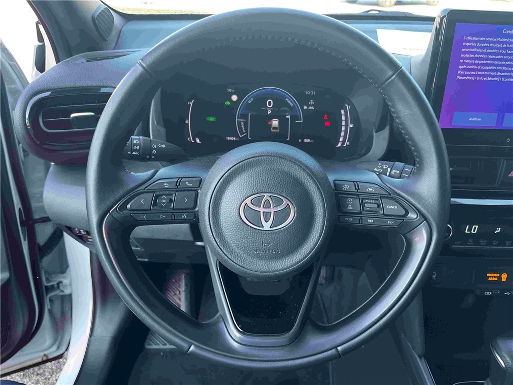TOYOTA YARIS 116H 2WD Design