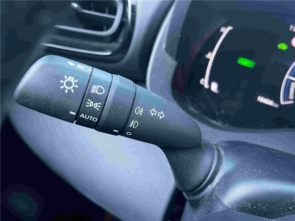 TOYOTA YARIS 116H 2WD Design