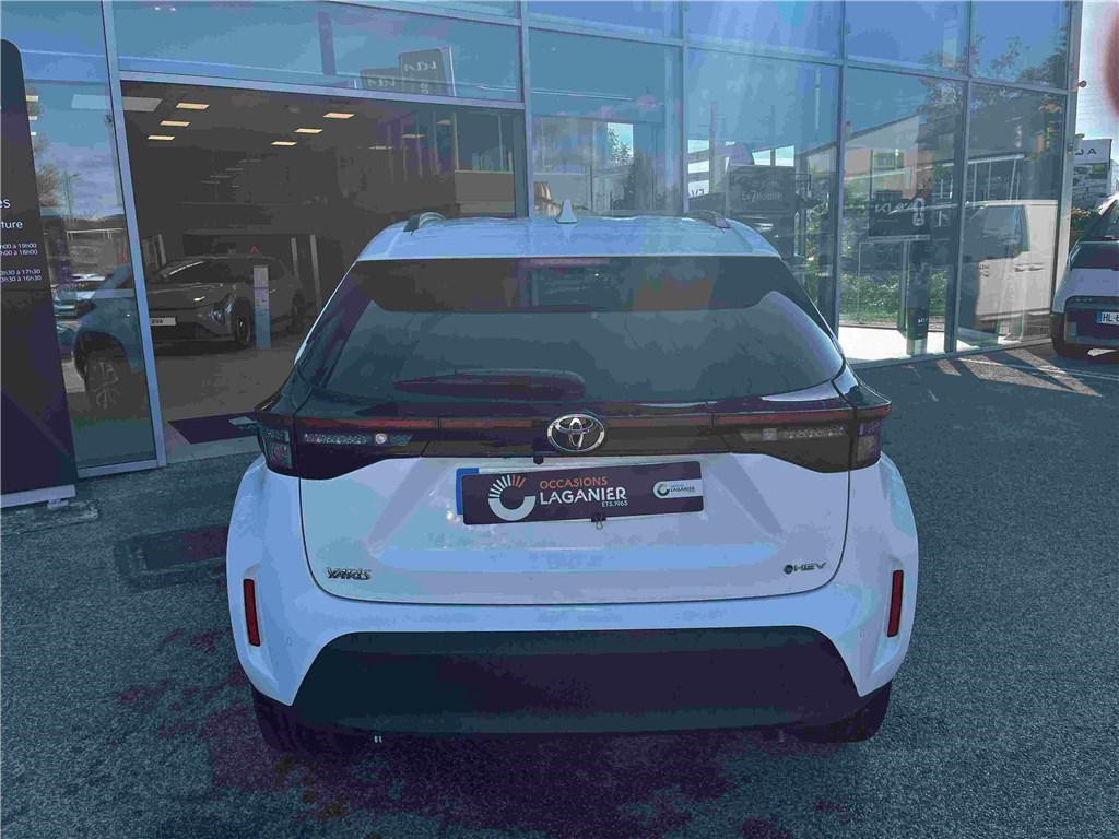 TOYOTA YARIS 116H 2WD Design
