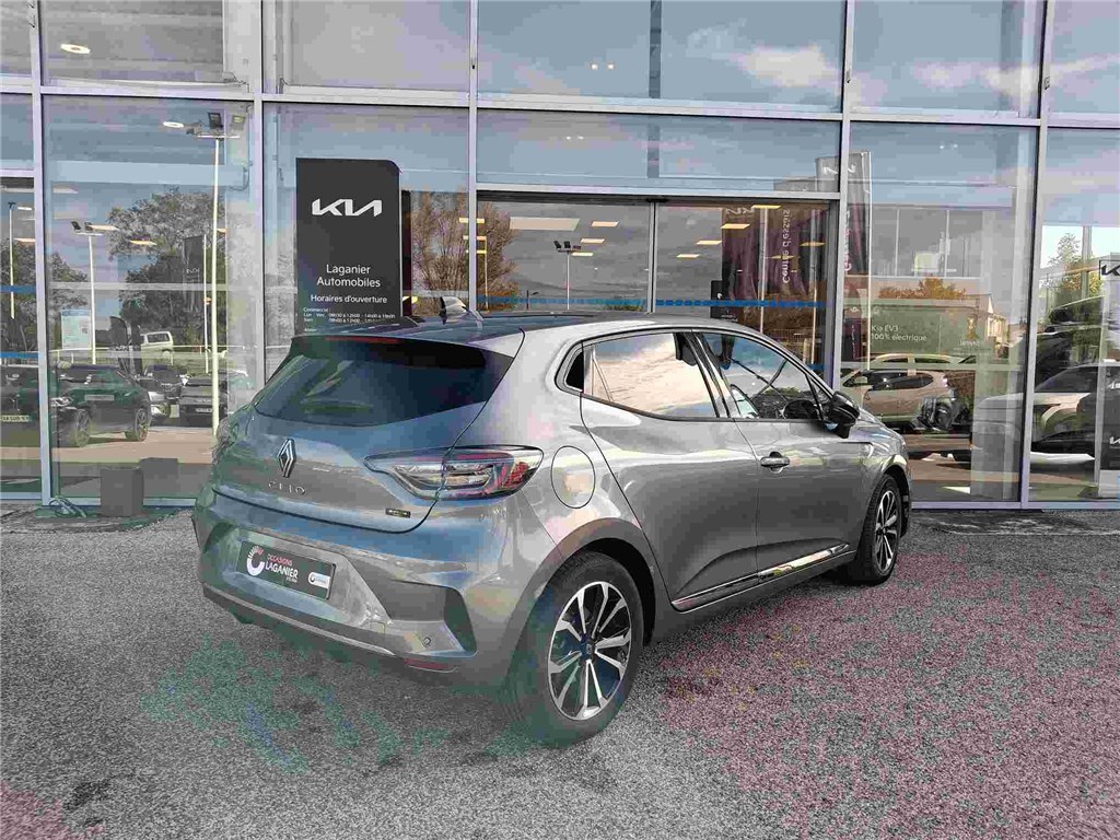 RENAULT CLIO E-TECH FULL HYBRID 145 GSR2 Techno
